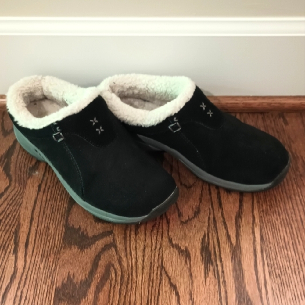 Merrell Black Suede Shearling-Lined Mules